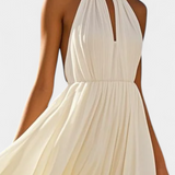 Vestido Maxi Halter Plisado con Detalles de Perlas