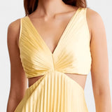 Vestido sin Mangas Plisado con Corte Lateral y Detalle Torcido