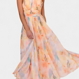 Vestido con Estampado Acuarela y Cuello Halter
