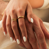 Anillo Liso Esencial