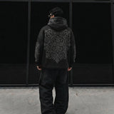 Sudadera oversize con capucha de estampado ornamental – Negro y antracita