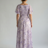 Vestido Largo Floral con Manga Mariposa y Escote Cuadrado