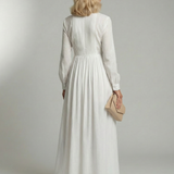 Vestido Maxi Blanco de Manga Larga con Botones y Bolsillos