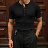 Camiseta con botones de corte ajustado – Negro