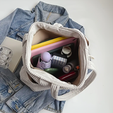 Bolso de Hombro Acanalado con Detalle de Cordón