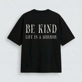 Camiseta oversize Be Kind – Negro
