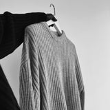 Jersey de estructura a rayas y corte holgado – Gris