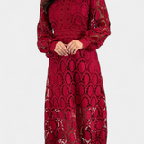 Vestido Midi de Encaje Bordado con Cuello Alto