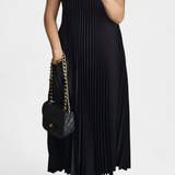Vestido sin Mangas con Pliegues y Cintura Alta