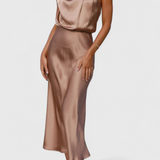 Vestido Elegante de Cuello Halter Drapeado