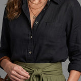 Conjunto Blusa Negra y Falda Midi Verde Oliva