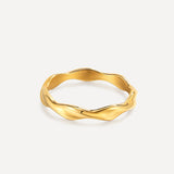 Anillo Curva Moderna