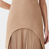 Vestido Mini con Cuello Alto y Detalle Plisado