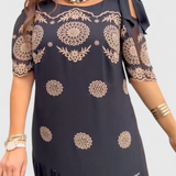 Vestido de Verano Elegante de Malla con Diseño Hueco y Corte Fluido