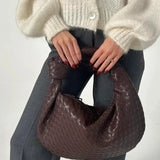 Bolso de Hombro Mediano Tejido