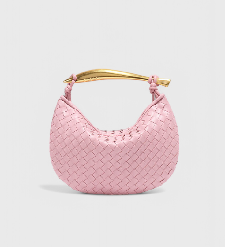 Bolso Tejido con Asa Dorada