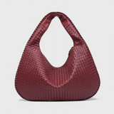 Bolso de Hombro Tejido con Herrajes Plateados