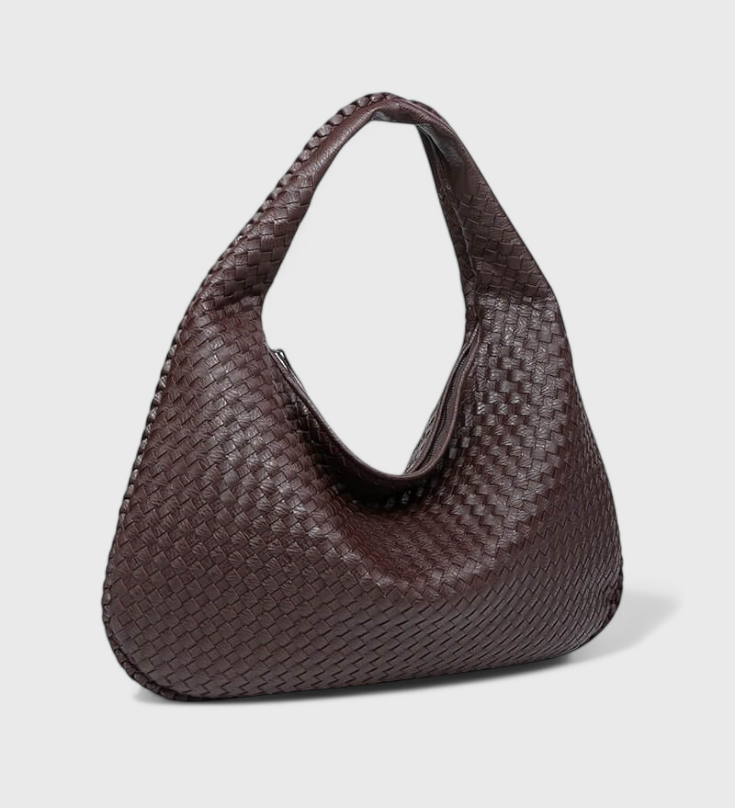 Bolso de Hombro Tejido con Herrajes Plateados