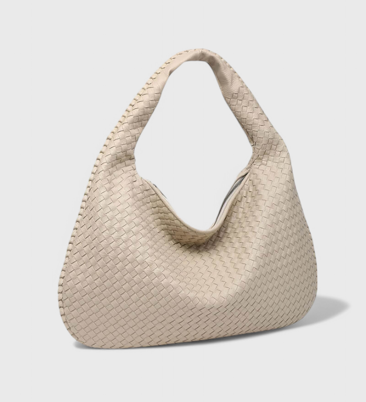 Bolso de Hombro Tejido con Herrajes Plateados