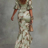 Vestido Largo Floral en Satén con Escote en V y Manga Volante