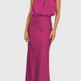 Vestido Elegante de Cuello Halter Drapeado