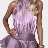 Vestido Mini con Espalda Abierta y Cintura Plisada