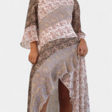 Vestido Largo Floral con Mangas 3/4 y Paneles Volantes