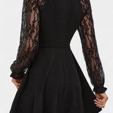 Vestido Mini de Encaje Floral con Mangas Largas