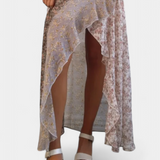Vestido Largo Floral con Mangas 3/4 y Paneles Volantes