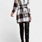 Vestido Camisero Mini de Cuadros con Cinturón