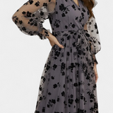 Vestido Maxi de Encaje Floral con Mangas de Linterna