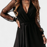 Vestido Mini Elegante con Escote Sofisticado y Silueta Favorecedora