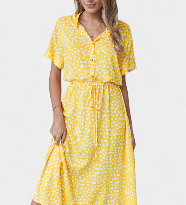 Vestido Midi de Lunares con Cuello Camisero y Cintura Ajustable
