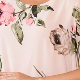 Vestido de Gasa Fluida con Pétalos y Mangas Transparentes