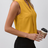 Nele | Blusa Sin Mangas con Escote en V y Corte Fluido