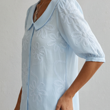 Clotilde™ | Blusa con cuello Peter Pan y bordado floral