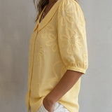 Clotilde™ | Blusa con cuello Peter Pan y bordado floral