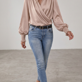 Quinn | Blusa Elegante de Manga Larga con Escote en V