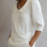Clotilde™ | Blusa con cuello Peter Pan y bordado floral