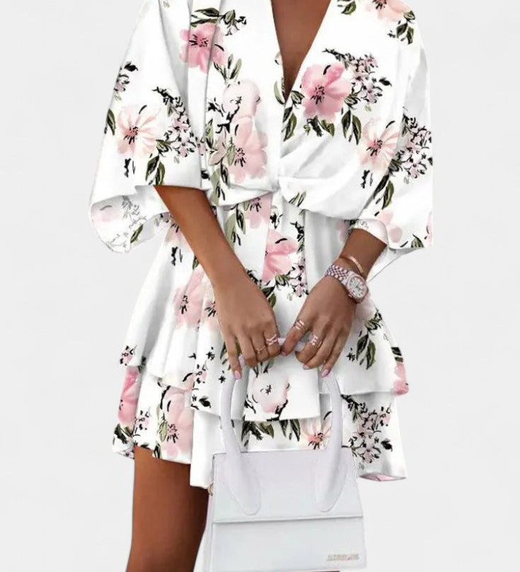 Vestido Mini con Nudo Frontal y Volantes