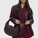 Bolso Mediano Tejido con Detalle de Nudo